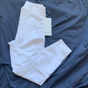 Lululemon New Ambition SHR Tight 28”